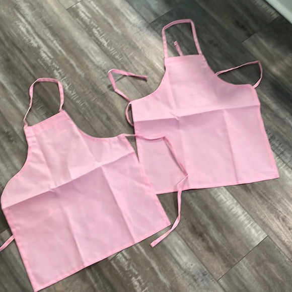 Pink Apron Lot - Picture 1 of 5